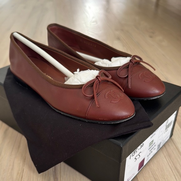 Chanel Brown Calfskin Ballerinas - Picture 6 of 10